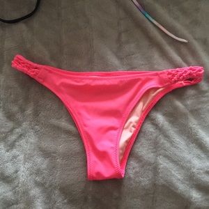 Victoria’s Secret Itsy Crocheted Bikini Bottoms!
